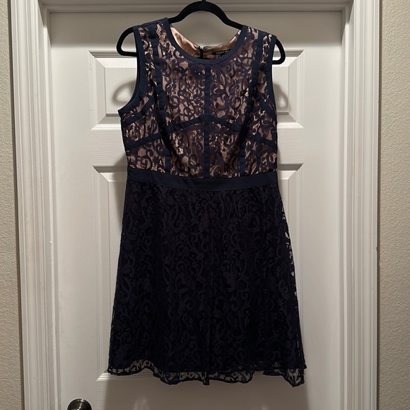 Gianni Bini Dresses & Skirts - Navy lace Gianni Bini dress. Worn once. Size 12